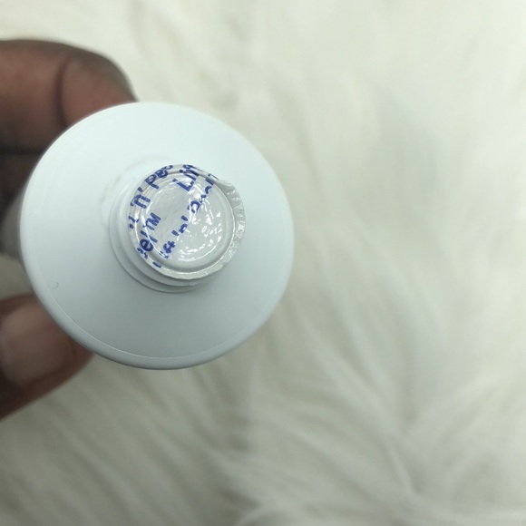 COPY - NASSIFMD PURE HYDRATION FACIAL CLEANSER - Picture 4 of 4